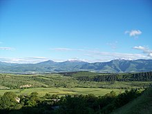 Fayl:Trialeti_Range_at_khashuri_district.jpg