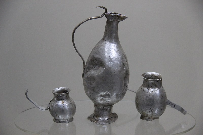 File:Turkic Silver Pots (35324353310).jpg