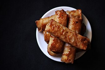 Turon is a type of Filipino snack. It is also called deep-fried banana rolls or banana lumpia. Photograph: Herbertkikoy (CC BY-SA 4.0)