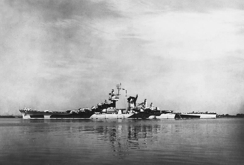 File:USS Alaska (CB-1) off the Philadelphia Naval Shipyard on 30 July 1944 (NH 92282).jpg