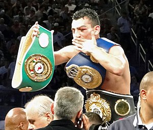 Vanes Martirosyan 2010.jpg