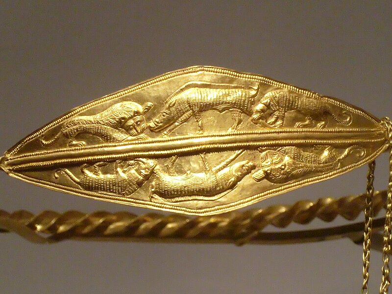 File:Vani boar diadem (detail).JPG