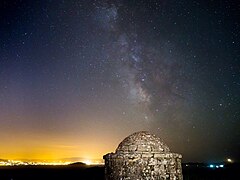 Panorámica nocturna desde el monte Do Facho.