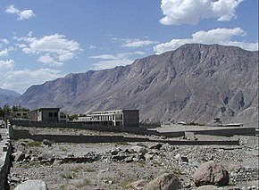 Uitzicht vanaf Gilgit 3 augustus 2002.jpg