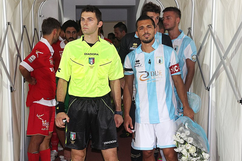 File:Volpe (Entella-Como).JPG