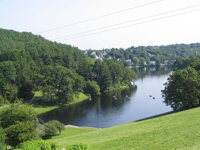 File:Wachusett-dam-outlet.jpg