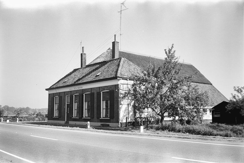 File:Weg naar Voorst 248, Erve den Brink, aanzicht - Zutphen - 20227841 - RCE.jpg