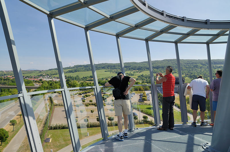 File:Weil am Rhein - Vitra Slide Tower10.jpg