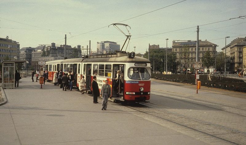 File:Wien-wvb-sl-e2-e1-631758.jpg