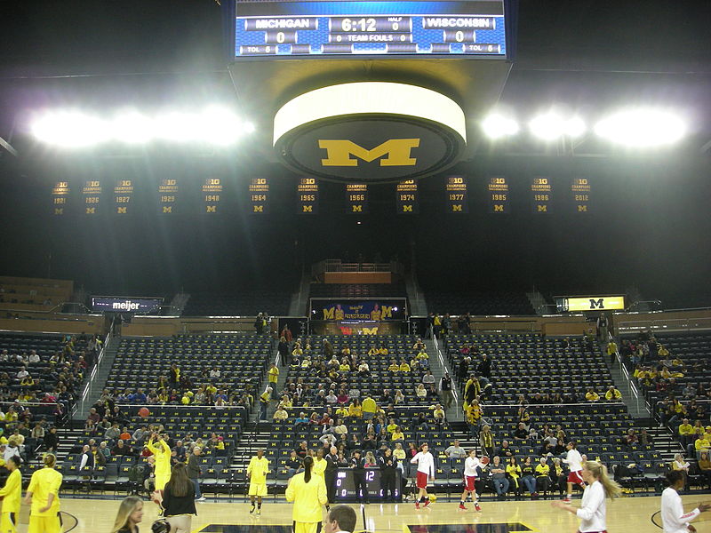 File:Wisconsin vs. Michigan women's basketball 2013 04 (Crisler Center interior).jpg