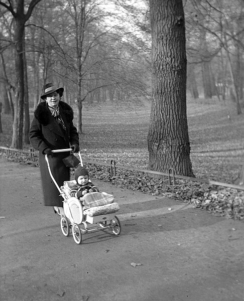 File:Woman with baby carriage, Győr Fortepan 12512.jpg