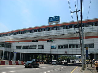 <span class="mw-page-title-main">Wondang Station</span> Metro station in Goyang, South Korea