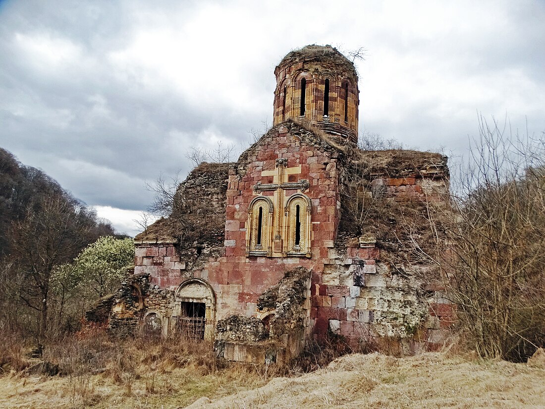 Խուճապի վանք