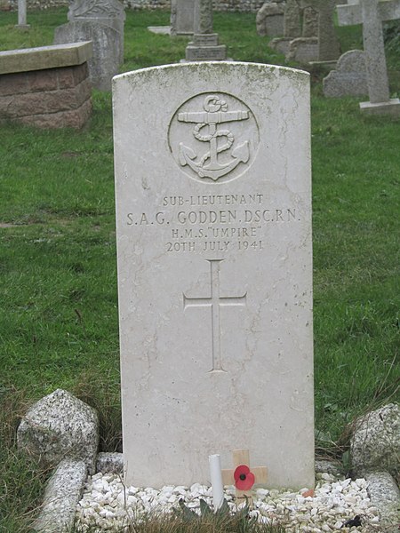 File:-2019-01-03 CWGC gravestone, Sub-Lieutenant Stephen Anthony Golder Godden DSC.RN., All Saints parish church, Mundesley.JPG