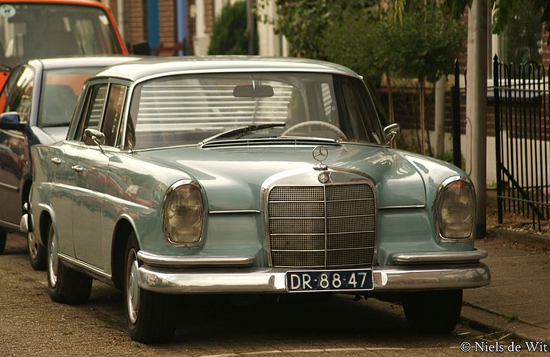 File:1967 Mercedes-Benz 230 S (15117057145).jpg