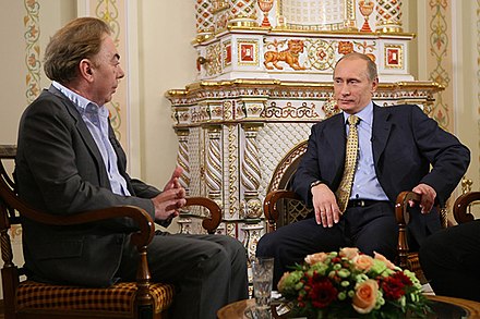 Lloyd Webber and Russian President Vladimir Putin prior to the 2009 Eurovision Song Contest in Moscow