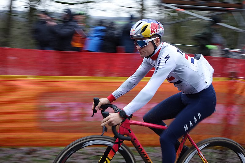 File:2019 Citadelcross Namur men 02.jpg