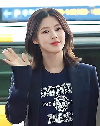 [Image: 330px-230317_Cho_Mi-yeon_%28%EC%A1%B0%EB...%B0%29.jpg]