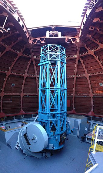 The 60-inch Hale (debuted in 1908) considered to be the first modern large research reflecting telescope.[7]