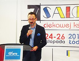 Na otwarciu 7 Salonu Ciekawej Książki Łódź 2017 przemawia wiceprezydent Łodzi Krzysztof Piątkowski fot M Z Wojalski