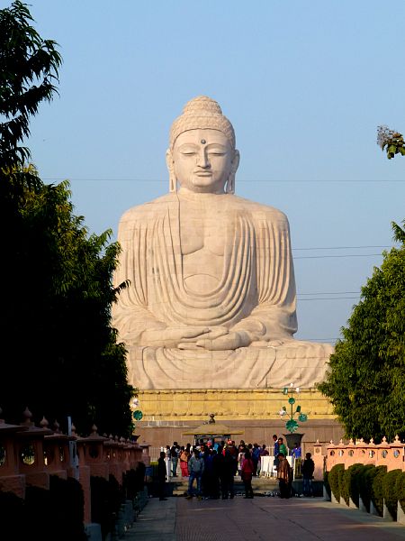 File:80 feet Giant Lord Buddha Statue Bodh Gaya India - panoramio.jpg