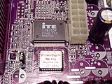 Джампер очистки конфигурации в BIOS на материнской плате ASUS L7VMM2 REV1.1
