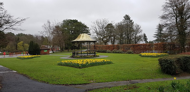 File:Aberdare Park Bandstand 16th March 2019 Photo by Darren Wyn Rees.jpg