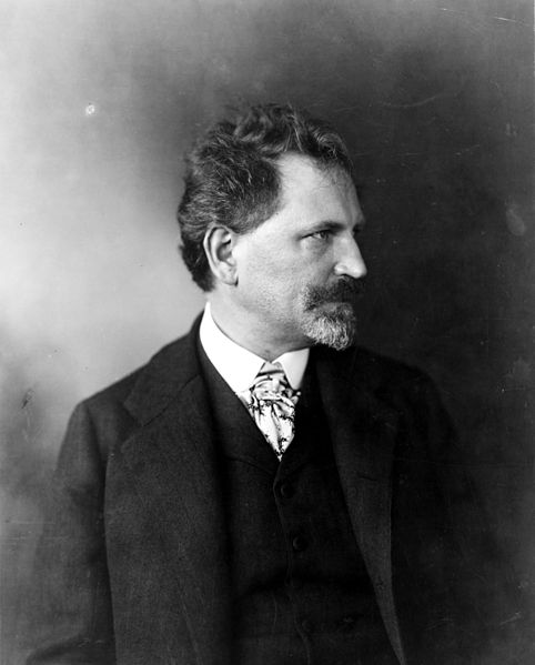 File:Alfons Mucha LOC 3c05828u.jpg