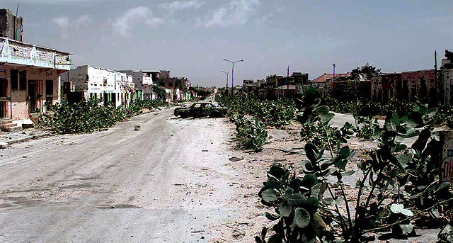 Abandoned "Green Line" dividing the warring factions in North and South Mogadishu (January 1993)