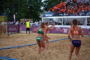 Deutsch: Beachhandball bei den Olympischen Jugendspielen 2018 in Buenos Aires; Tag 7, 13. Oktober 2018; Mädchen, Spiel um Platz Drei – Ungarn-Niederlande 2:0 English: Beach handball at the 2018 Summer Youth Olympics in Buenos Aires at 13 October 2018 – Girls Bronze Medal Match – Hungary-Netherlands 2:0 Español: Handball de playa en los Juegos Olimpicos de la Juventud Buenos Aires 2018 en 13 de octubre de 2018 – Partido por la medalla de bronce femenino - Hungría-Países Bajos 2:0