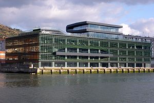 Bilbao - Sede del grupo de ingeniería IDOM 1.jpg
