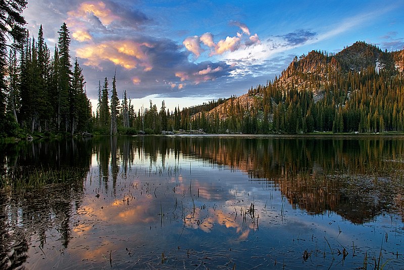 File:Blue Lake Valley County Idaho.jpg