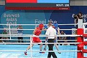 Deutsch: Boxen bei den Olympischen Jugendspielen 2018 Tag 12, 18. Oktober 2018 - Finale Leichtgewicht Mädchen – Oriana Saputo (Argentinien, blau) schlägt Emma Lawson (Australien, rot) 5-0; Ringrichter ist José Romero (Spanien). English: Boxing at the 2018 Summer Youth Olympics on 18 October 2018 – Girls' lightweight Bronze Medal Bout – Oriana Saputo (Argentina, blue) wins over Emma Lawson (Australie, red) 5-0; Referee is José Romero (Spain). Español: Boxeo en los Juegos Olímpicos Juveniles de Verano de 2018 en 18 de octubre de 2018 - Combate de medalla de bronce de las niñas: Oriana Saputo (Argentina, azul) gana a Emma Lawson (Australie, roja) 5-0; Árbitro es José Romero (España).