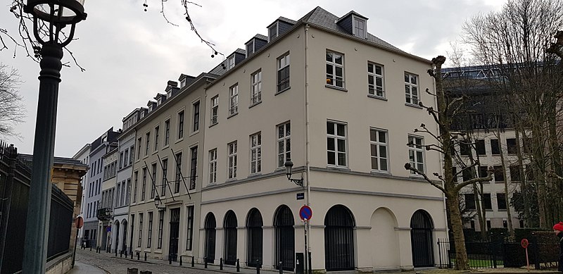 File:Brussels-Koning Boudewijnstichting - Fondation Roi-Baudouin (2).jpg