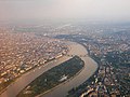 Dunajské ostrovy v Budapešti: v popředí Markétin, v pozadí Csepel