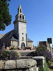 File:Buhulien._Eglise._Clocher.jpg