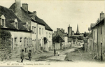 Carte postale ancienne. En arrière-plan, la tour des Ursulines et la cathédrale Saint-Lazare.