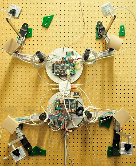 Tập tin:Capuchin Free Climbing Robot.jpg