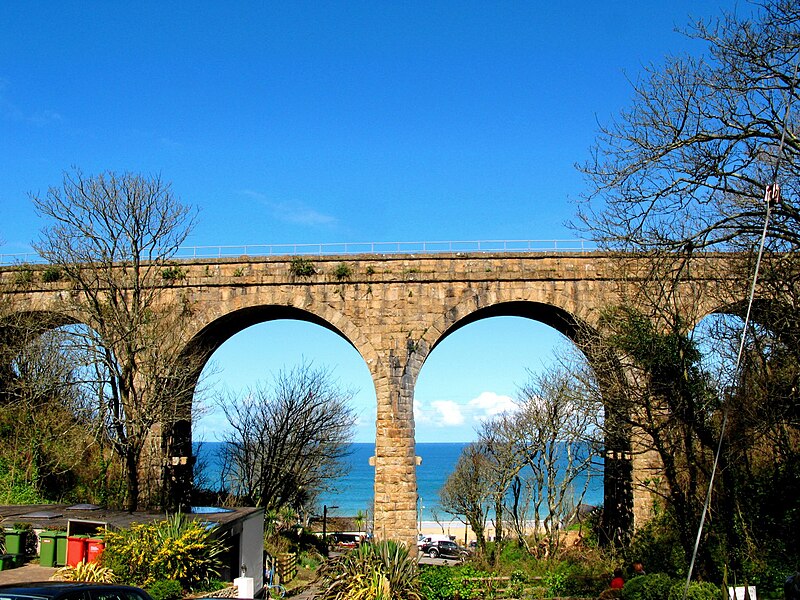 File:Carbis Bay Viaduct 2009.jpg