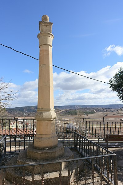 File:Cendejas de la Torre, rollo.jpg