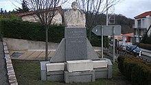 Monumento in omaggio a un ex sindaco