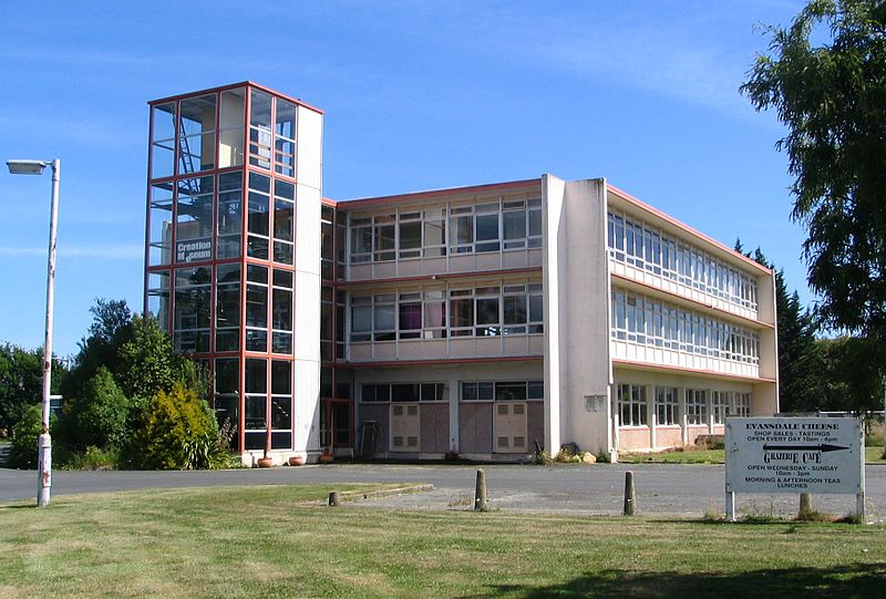 File:Cherry Farm Hospital building.jpg