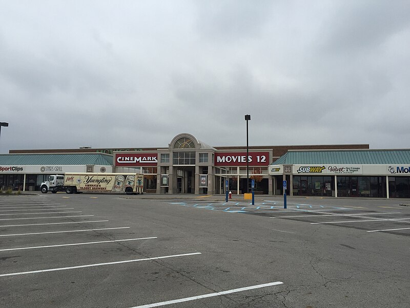 File:Cinemark Carriage Place Dollar Theater.JPG