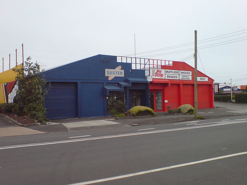 File:Colourful Shops Places In Onehunga I.jpg