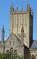 Wellsska stolnica – stolp nad križiščem
