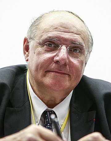 Daniel Farhi