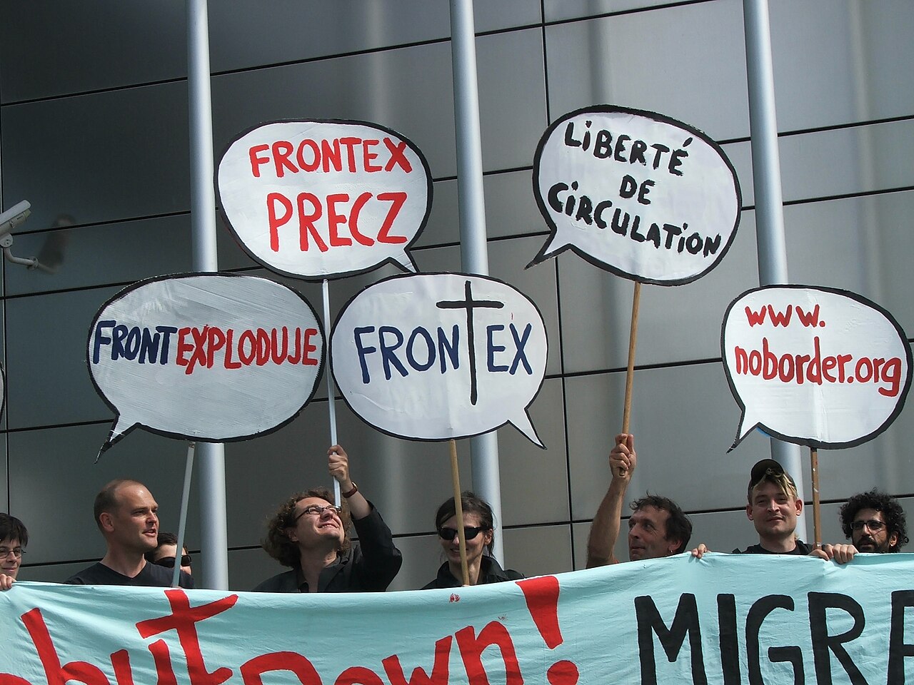Demonstration signs - Shut Down FRONTEX Warsaw 2008.jpg