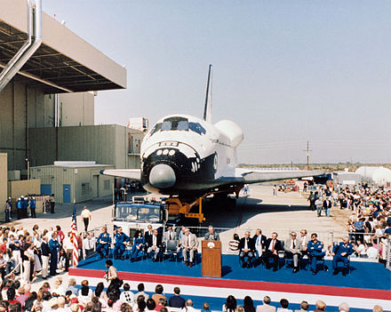 5 космический челнок. Шаттл Дискавери катастрофа. Discovery Space Shuttle (ov-103). STS-1 Shuttle Columbia Assembly. Спейс шаттл Дискавери.