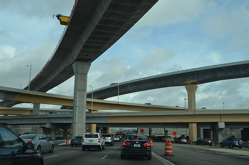 File:Dolphin palmetto interchange construction from 826 northbound.jpg