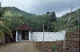 Banyusumurup Village and cemetery in Indonesia